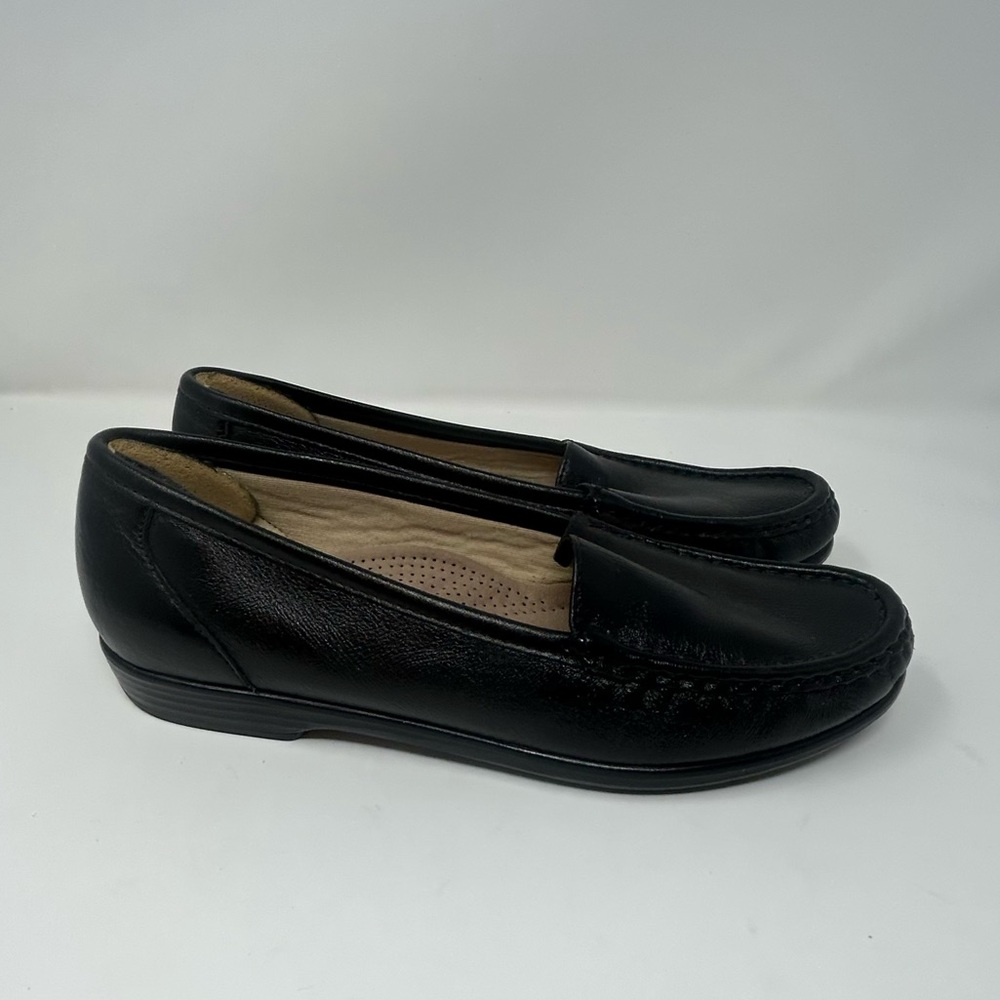 SAS Women Simplify Moccasin Loafer Leather Slip-On Round Toe Comfort Narrow 8 N - Picture 3 of 12